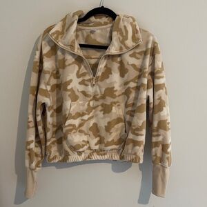 OLD NAVY Beige Camouflage Quarter-Zip Pullover - Size M